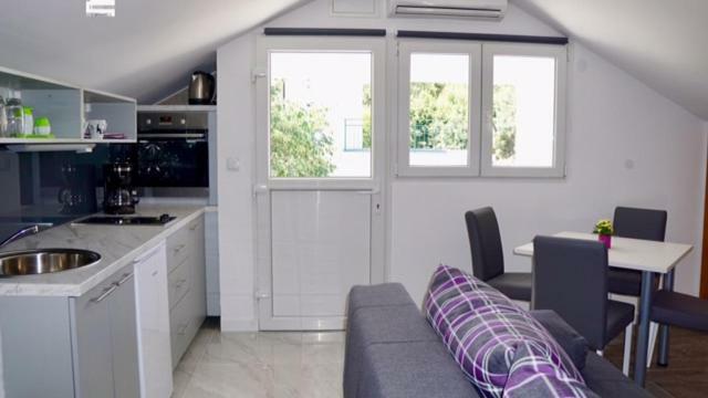 Apartman Zora Trogir Exterior photo